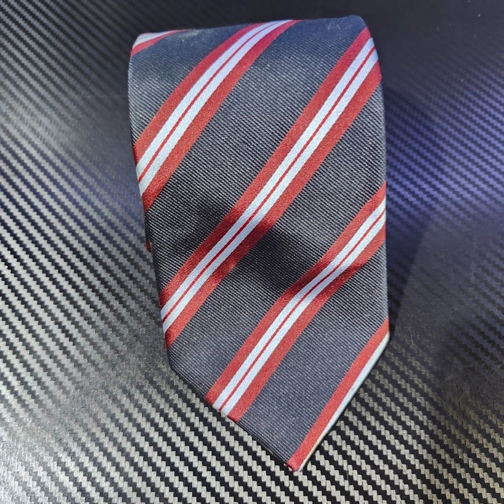 Chereskin Black/Red Diagonal Stripped 100% Silk Repp Tie